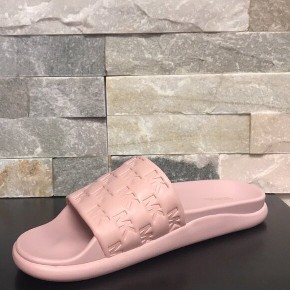 Michael Michael Kors Finnie Slide Sandal - Picture 5 of 6